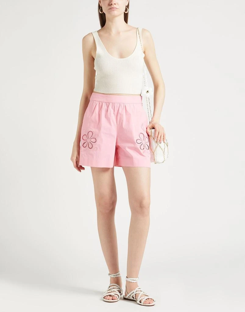 Boutique Moschino Shorts & Bermuda 2