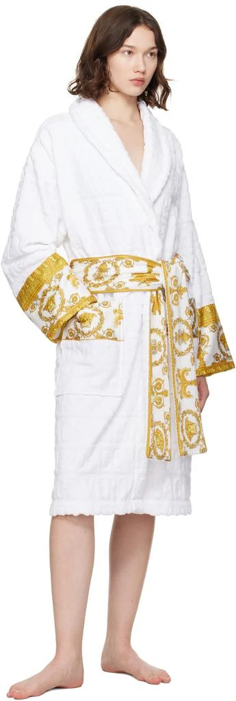 Versace White 
I Heart Baroque
 Bathrobe 4