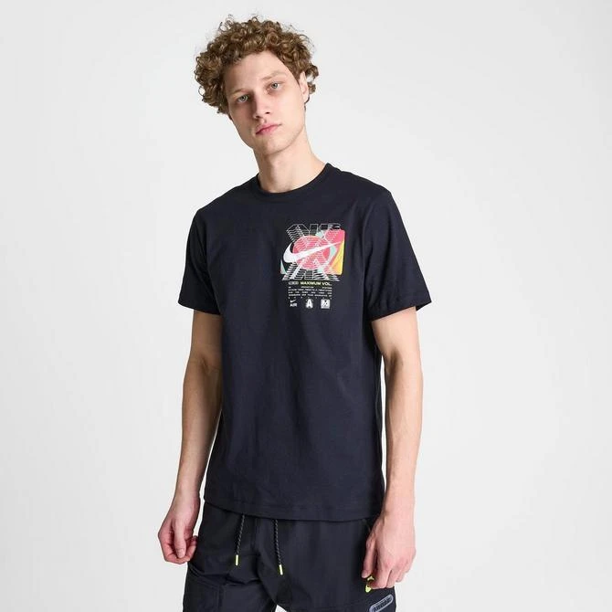 NIKE Men's Nike Sportswear Max Volume Graphic T-Shirt 5