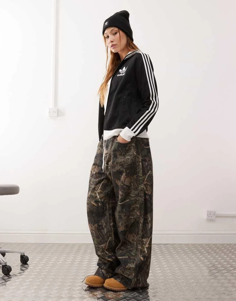 Adidas adidas Originals Adicolour track jacket in black 4