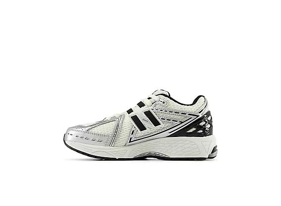 New Balance 1906 3