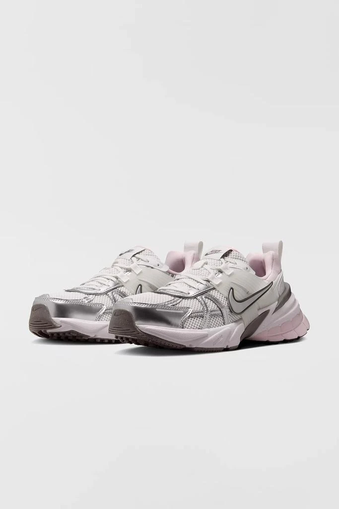 NIKE Nike Women's V2K Run Sneaker 2
