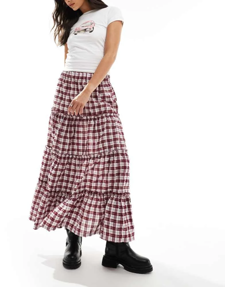 Bershka Bershka tiered maxi skirt in burgundy check 1