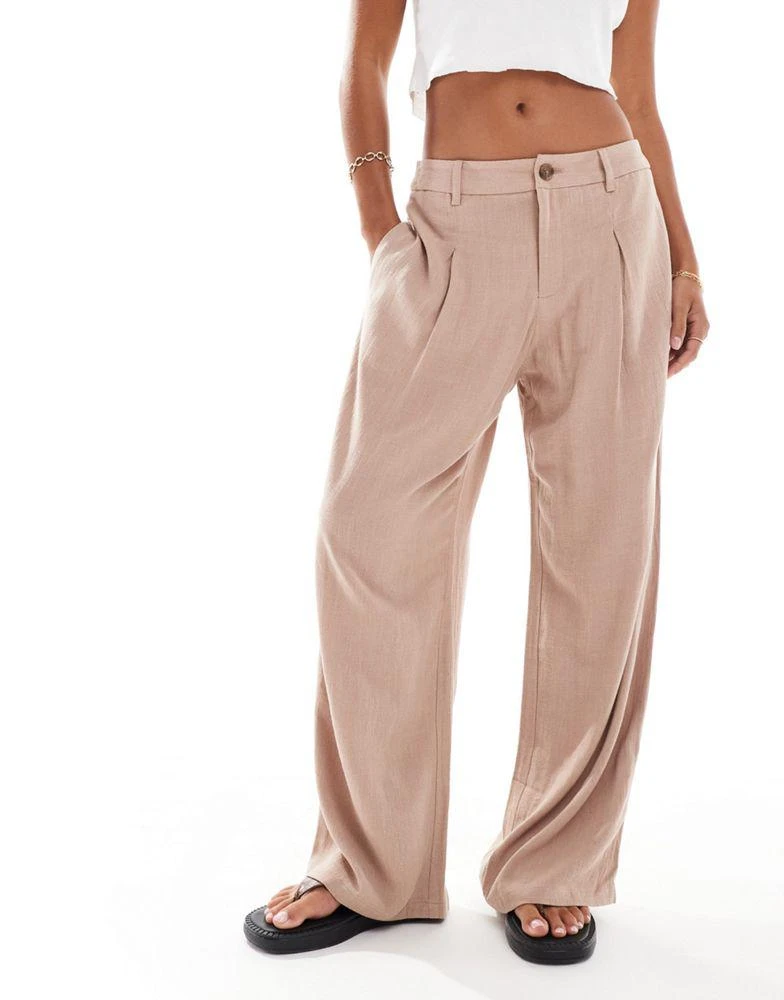 Miss Selfridge Petite Miss Selfridge Petite linen blend tailored wide leg trouser in taupe 5