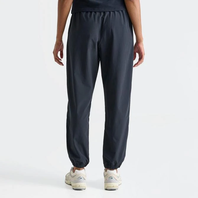 New Balance Women's New Balance Athletics Stretch Woven Jogger Pants 7