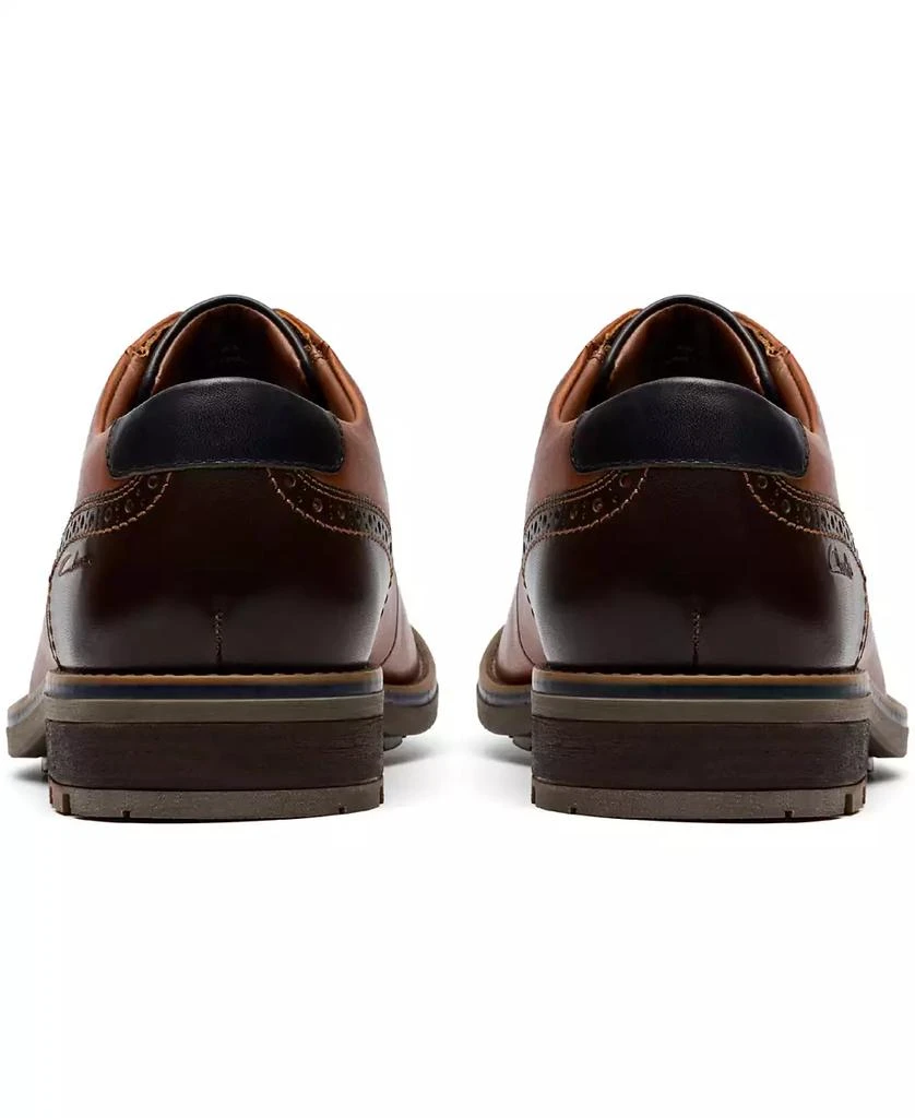 Clarks Men's Emmet Plain Toe Dress Shoe 5