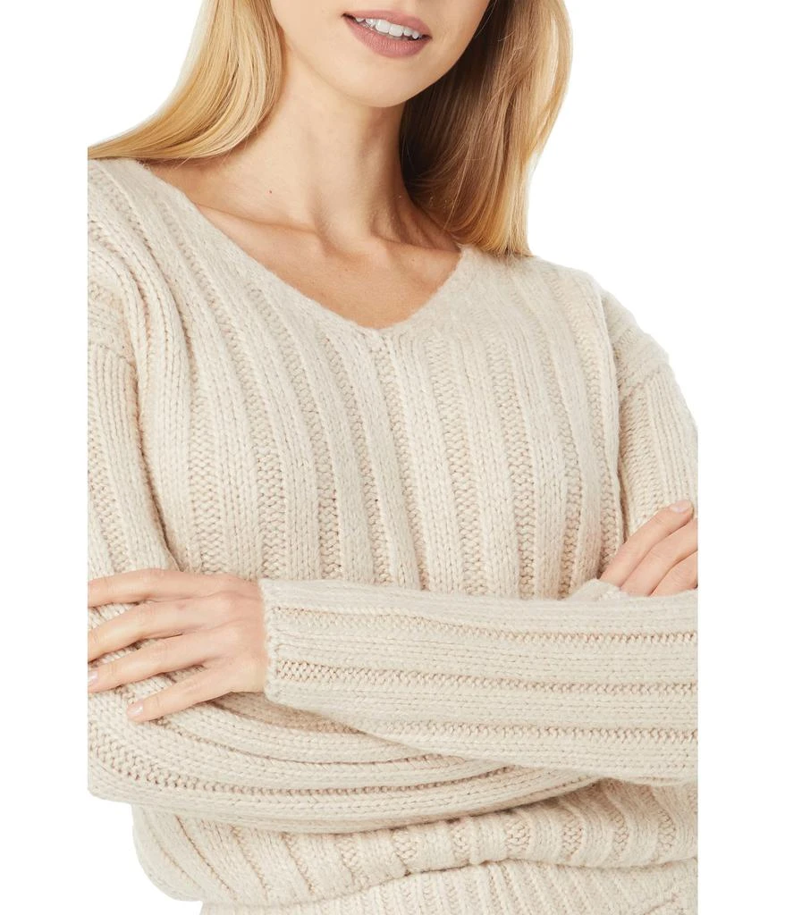 Blank NYC Cropped Knit V-Neck Sweater 3