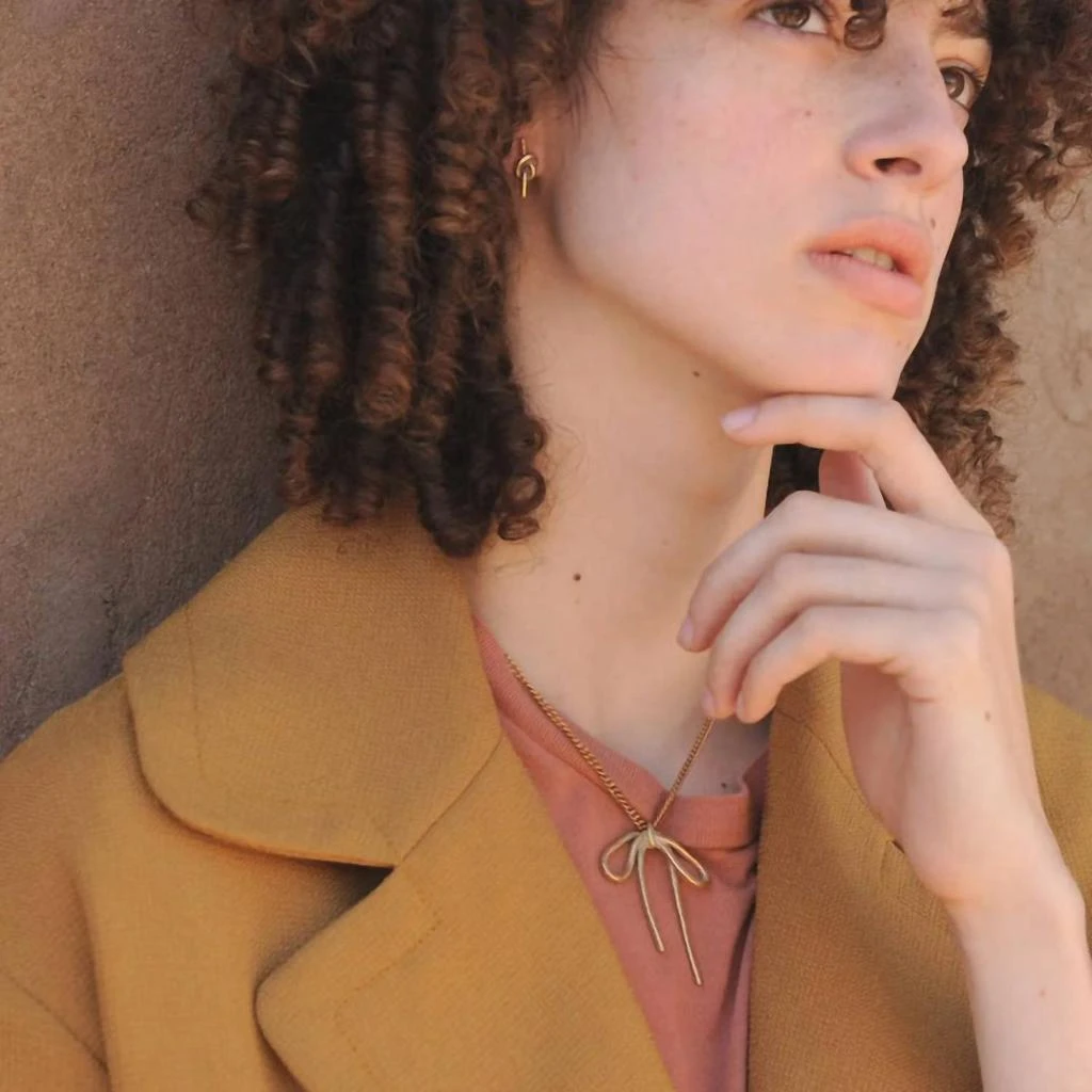 Watersandstone Watersandstone - Women
s Tiny Knot Studs Earrings 3