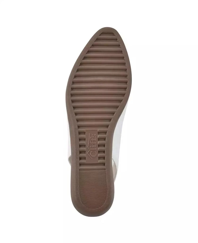 White Mountain Women's Memory Comfort Flat 5