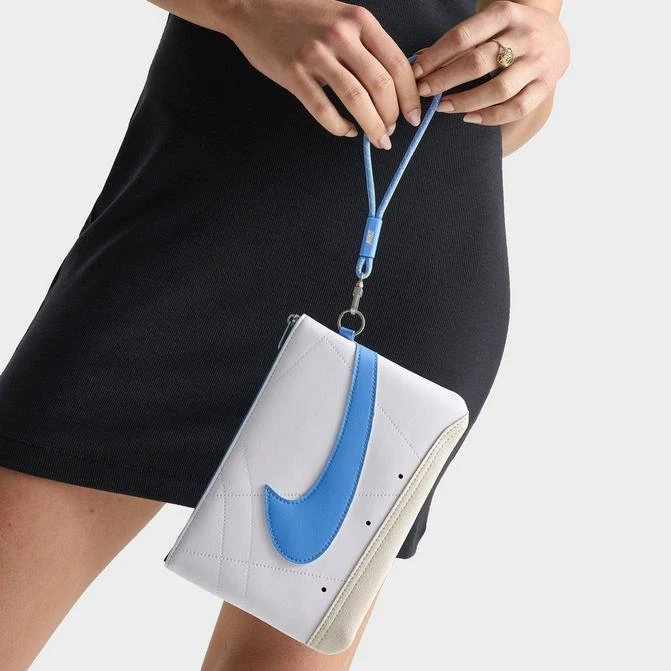 NIKE Nike Icon Blazer Wristlet 1