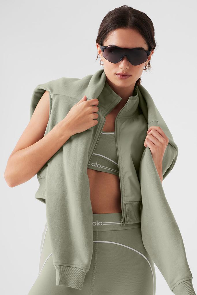 Alo In Motion Vest - Limestone - Gilets - Free Shipping