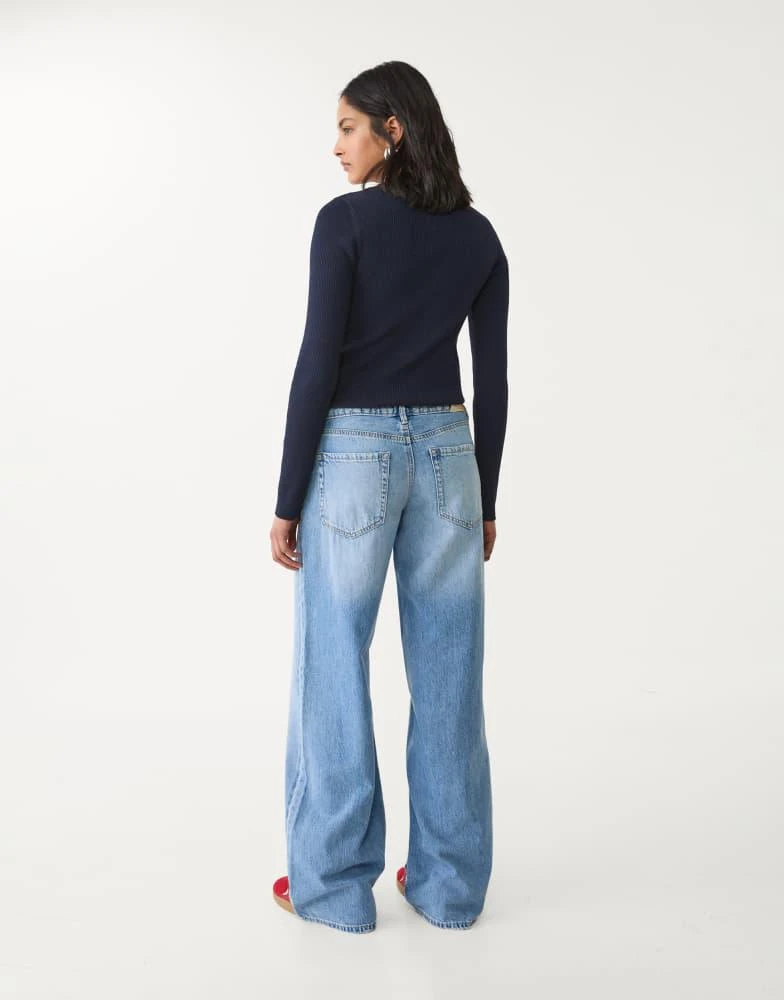 Stradivarius Stradivarius D91 low wide leg jeans in light blue 2
