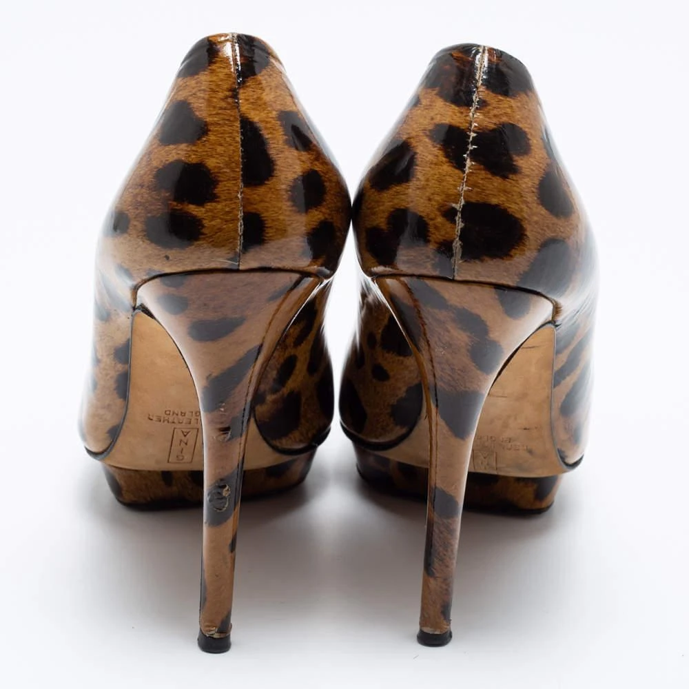Gina Gina Brown Leopard Print Patent Leather Round Toe Pumps Size 38 5