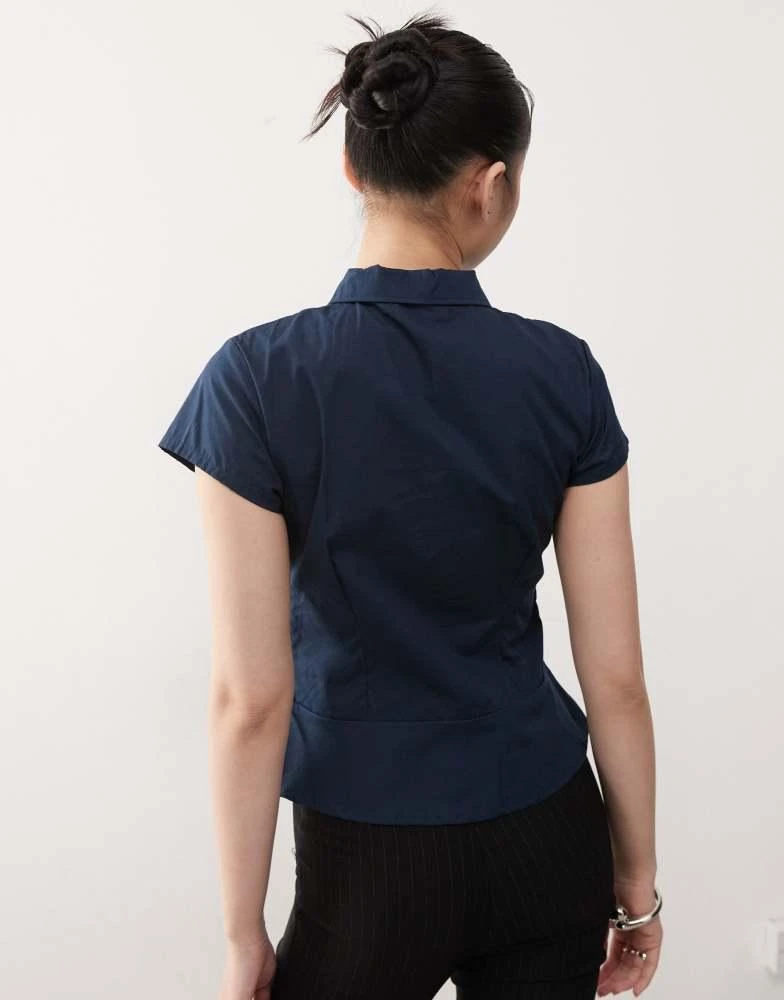 Motel Motel wilmot pintuck fitted blouse in navy 3