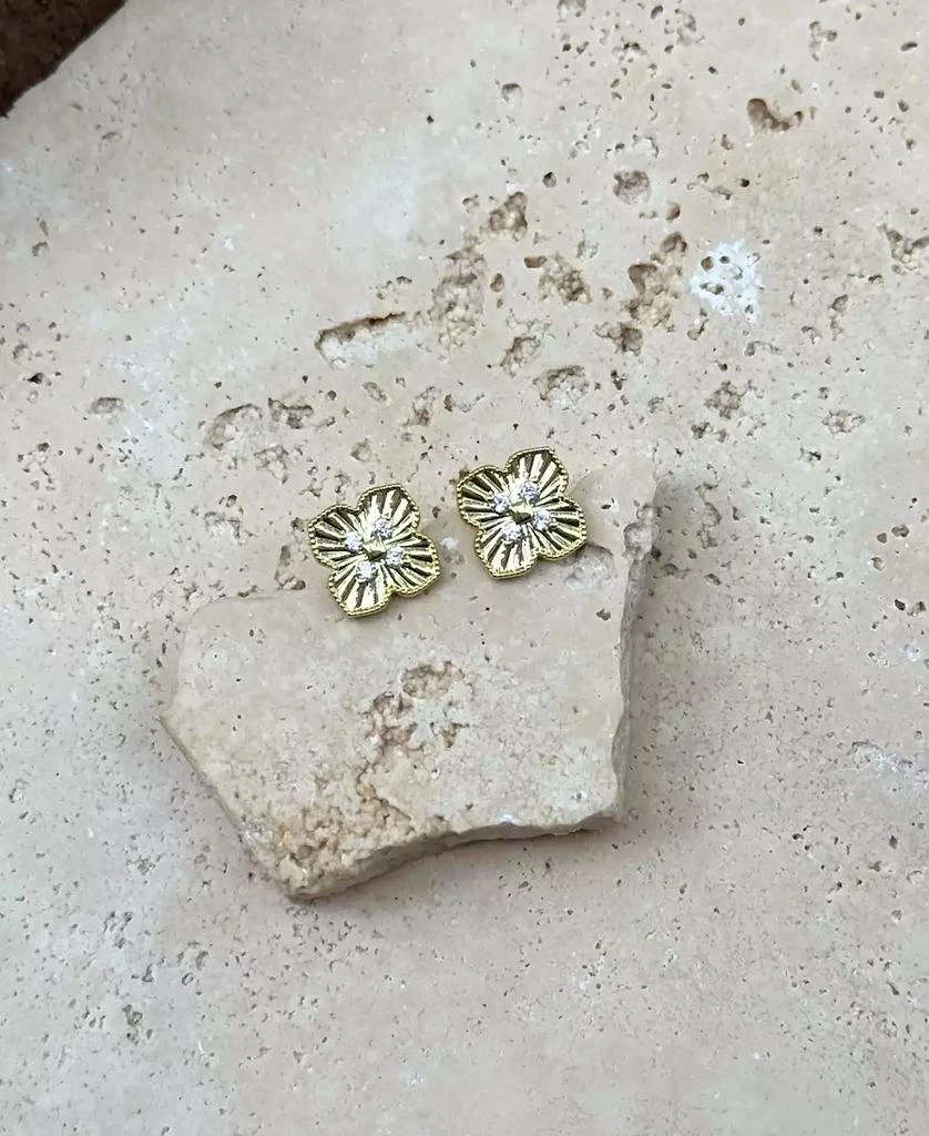 ADORNIA Gold CZ Pointed Prismatic Clover Stud Earrings 4