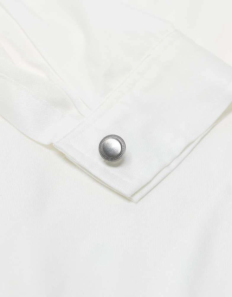 ASOS ASOS DESIGN detailed edge round cufflinks in brushed silver 2