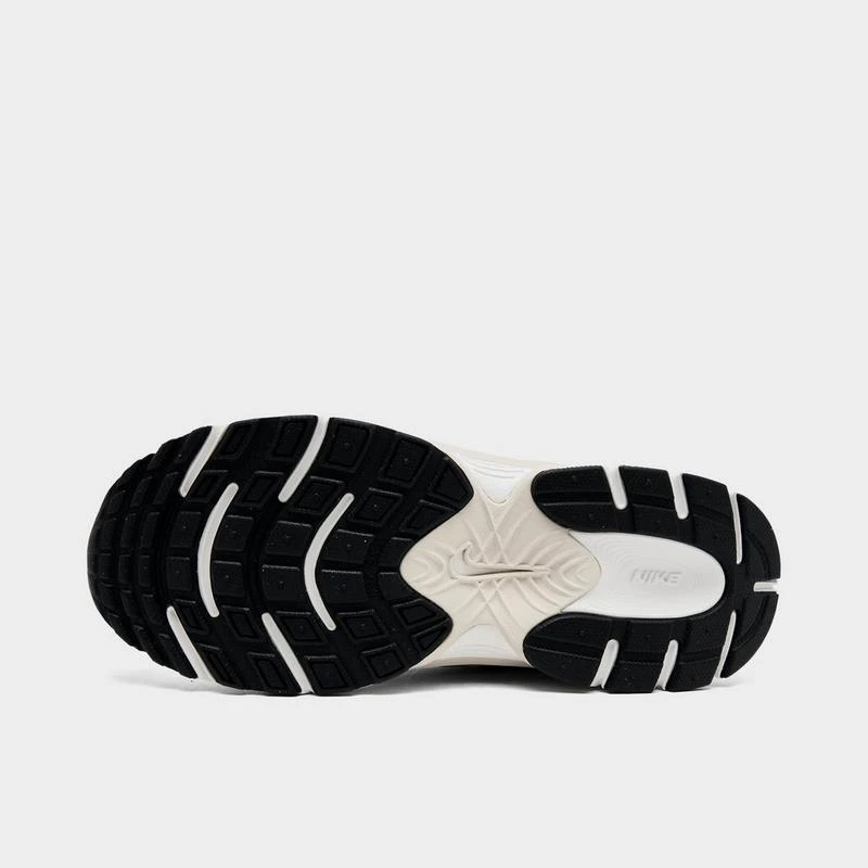 NIKE Big Kids' Nike V5 RNR Casual Shoes 6