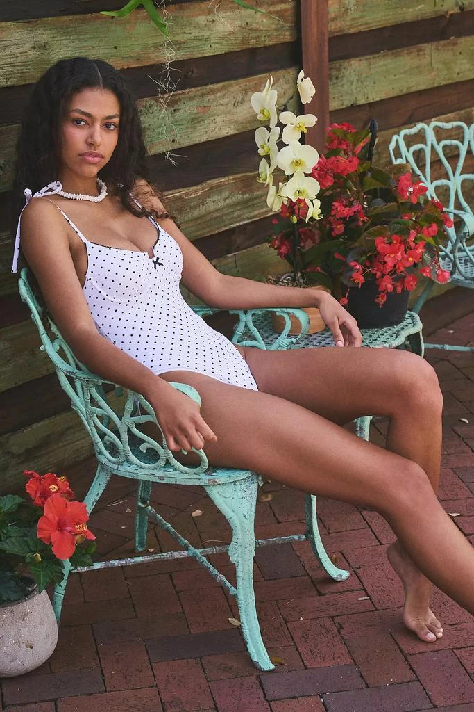 Out From Under Out From Under Renee Printed Underwire One-Piece Swimsuit 3