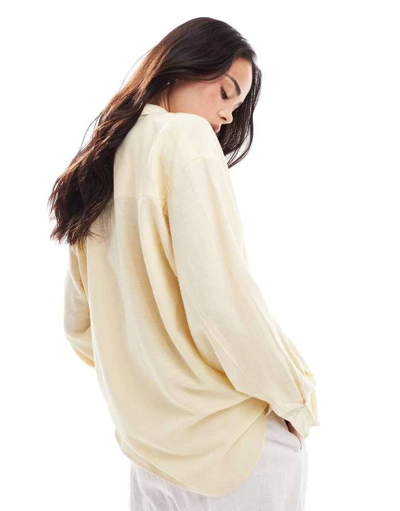 Stradivarius Stradivarius linen look long sleeve shirt in buttermilk 4