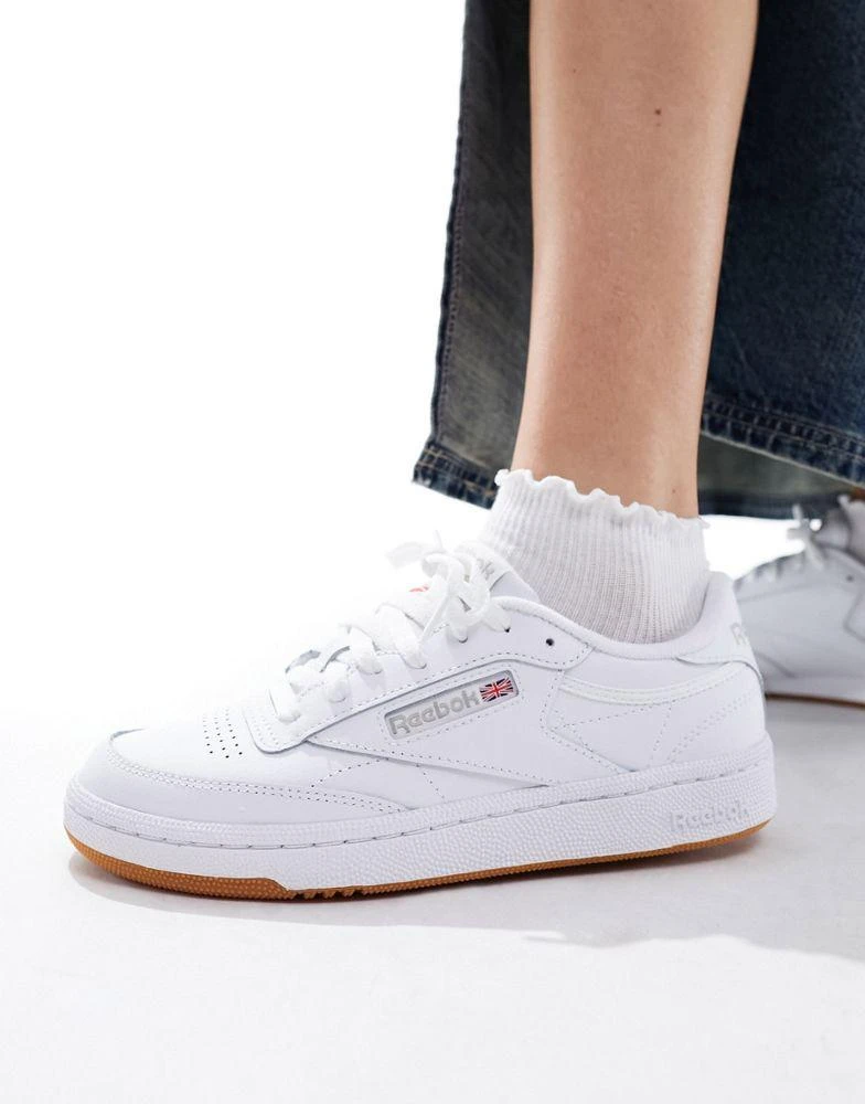 Reebok Club C 85 trainers in white with gum sole – On Sale Now
