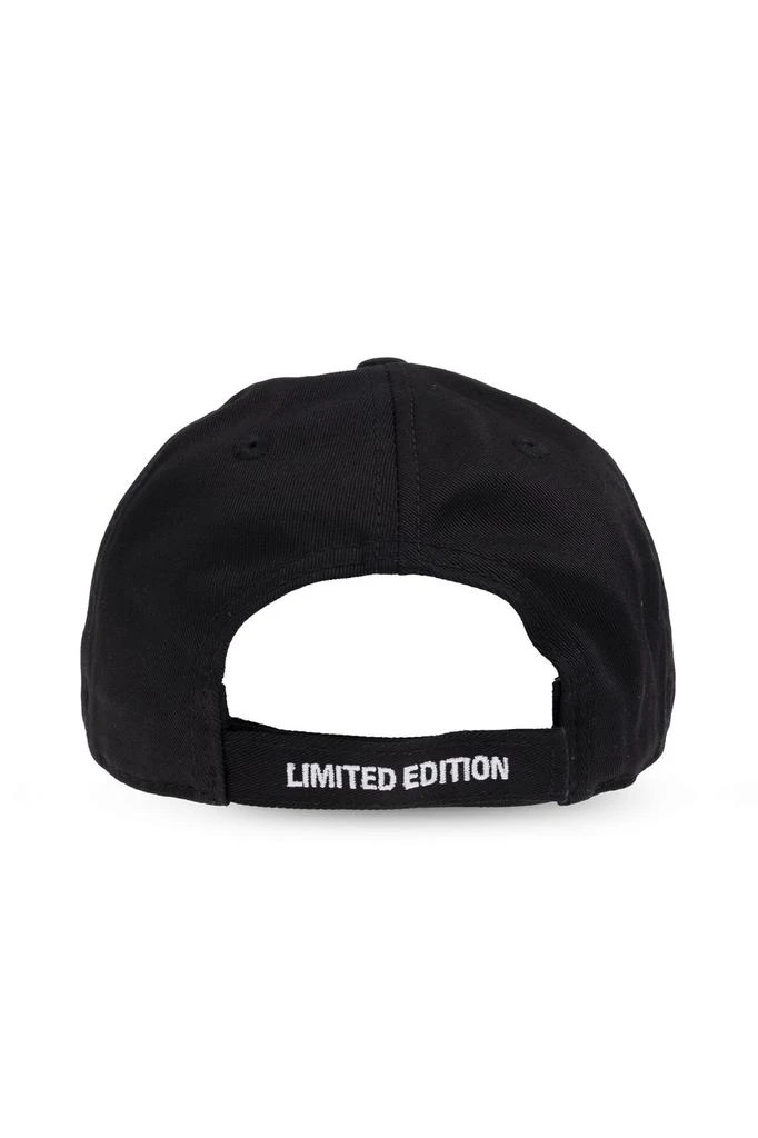 Vetements Vetements Logo Embroidered Curved Peak Cap 2
