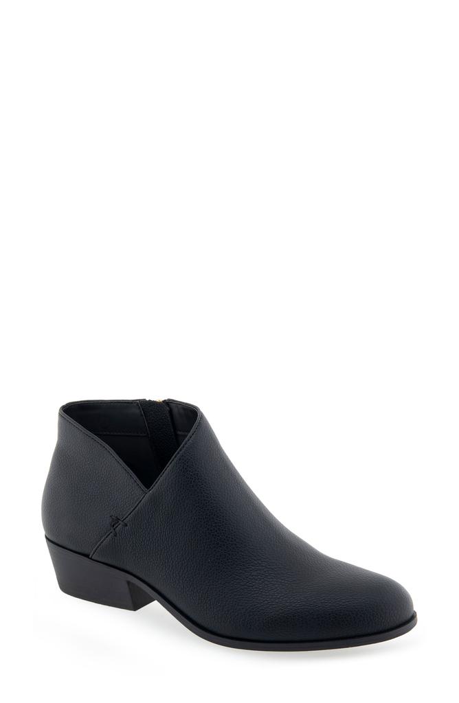 Aerosoles Cayu Almond toe Bootie