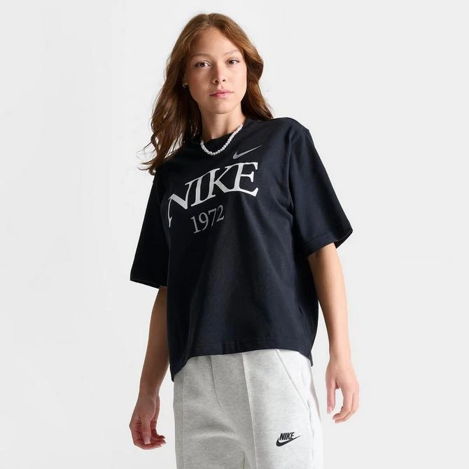 NIKE Women's Nike Sportswear Classic Boxy T-Shirt 3
