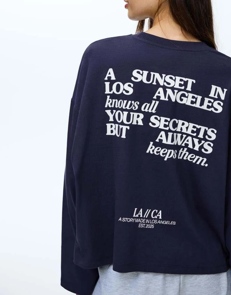 Bershka Bershka Long sleeve boxy t-shirt with print in navy 3