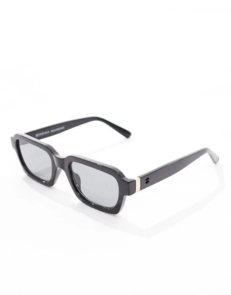 Bershka Bershka sqaure frame sunglasses in black 2
