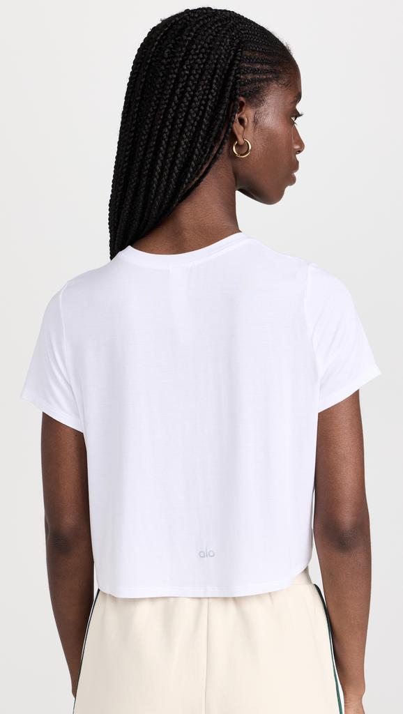 【ALO Yoga】Cropped All Day Short Sleeve クロップドTシャツ Alo Yoga All Day Cropped Short-Sleeve T-Shirt | Neiman Marcus