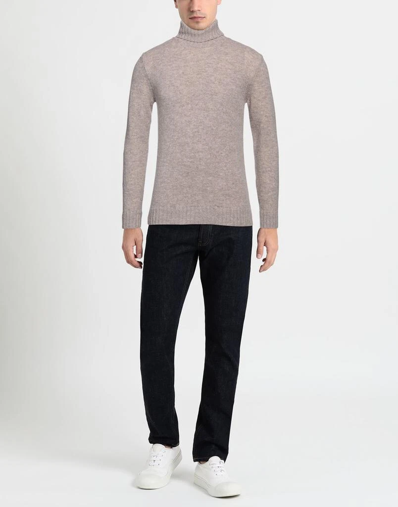 irish crone Turtleneck 2