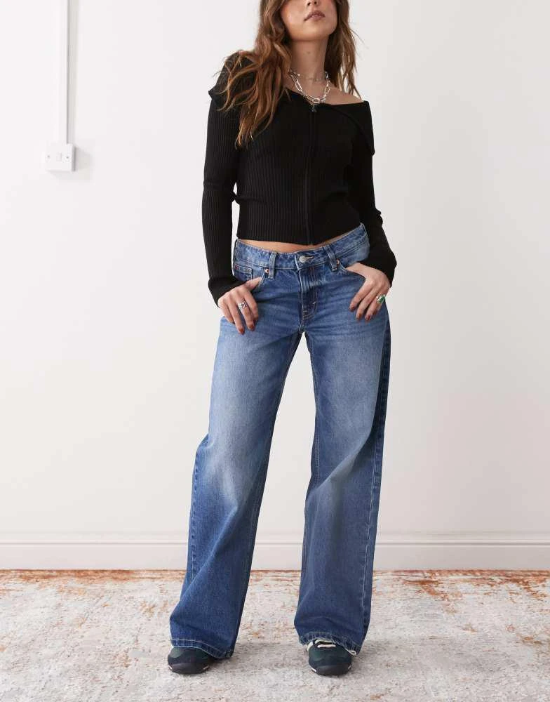 Monki Monki Imoo low waist wide leg jeans in mid blue wash Jeans