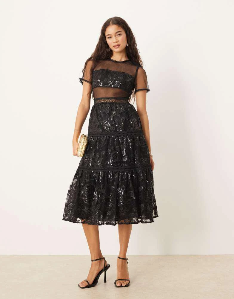 True Decadence True Decadence Lace Maxi Dress in Red - Dresses & Skirts - Free Shipping - BeyondStyle True Decadence True Decadence Lace Maxi Dress in Red - Dresses & Skirts - Free Shipping - BeyondStyle