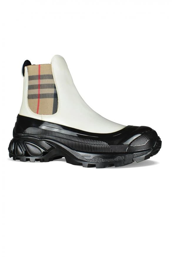 Burberry Chelsea Boots 2