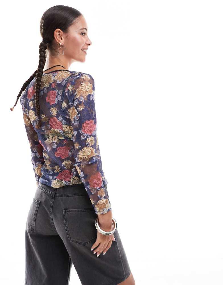 Daisy Street Daisy Street long sleeve round neck lace top with keyhole tie detail