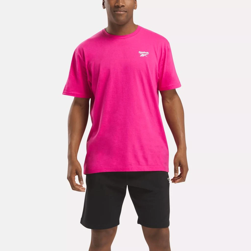 Reebok Men's Classic Small Logo T-Shirt 1