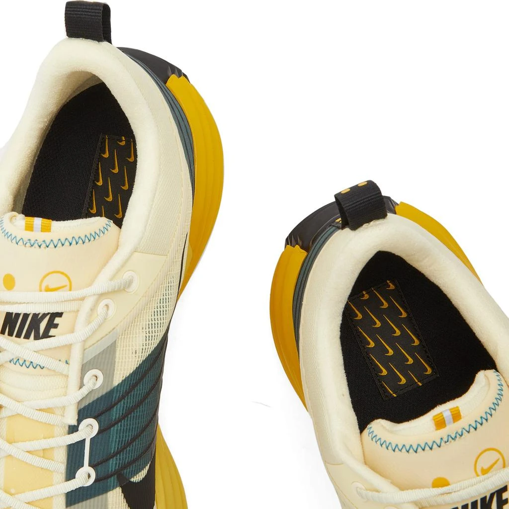NIKE Nike Lunar Roam 4