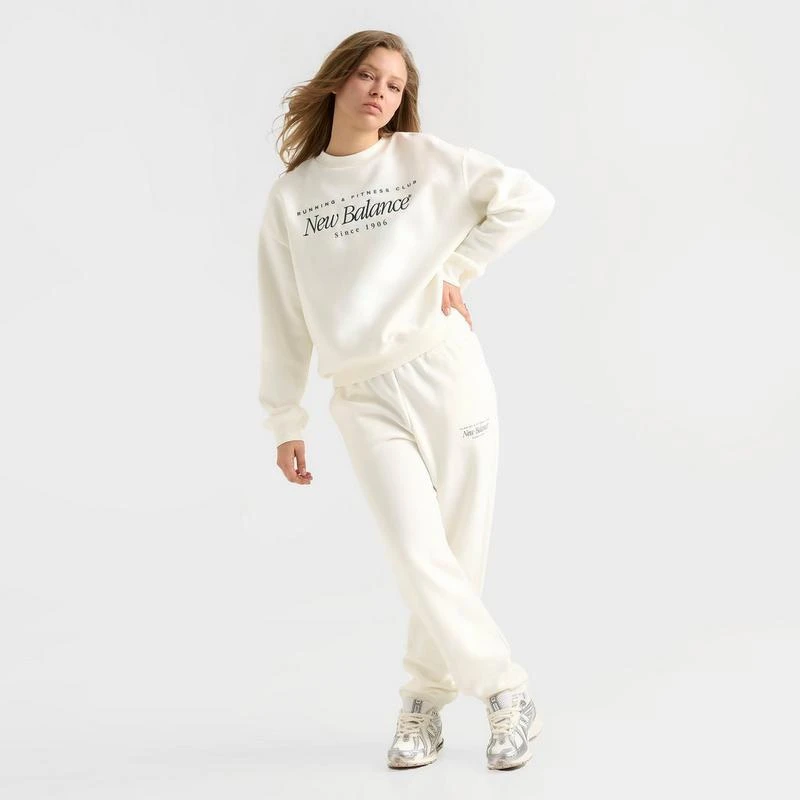 New Balance Women's New Balance Logo Crewneck Sweatshirt 2