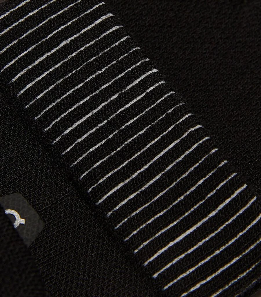 On Ultralight Low Socks 2