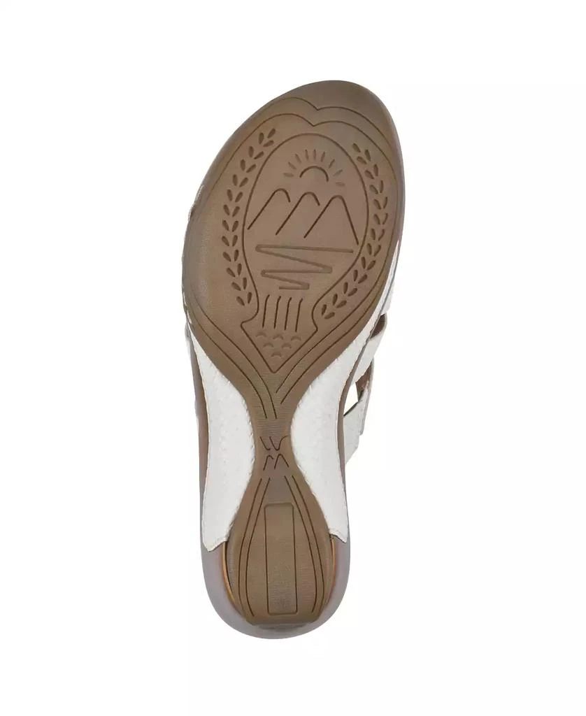 White Mountain Women's Valora Slip-On Clog Sandals 5
