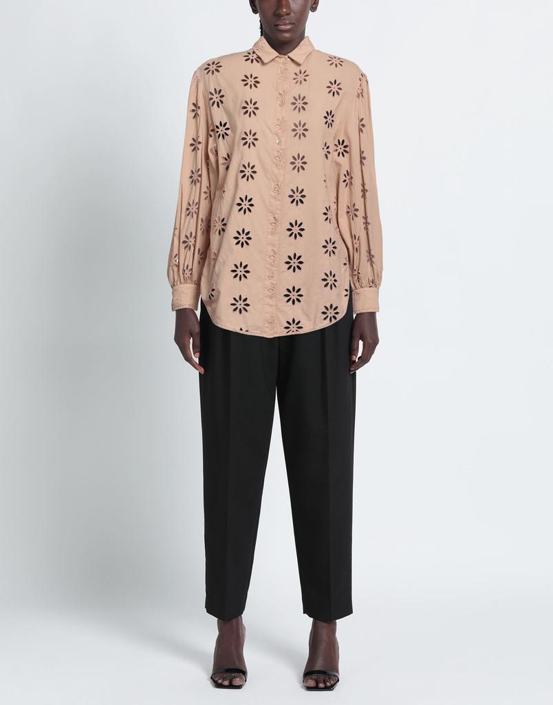 TRUE ROYAL Solid color shirts & blouses
