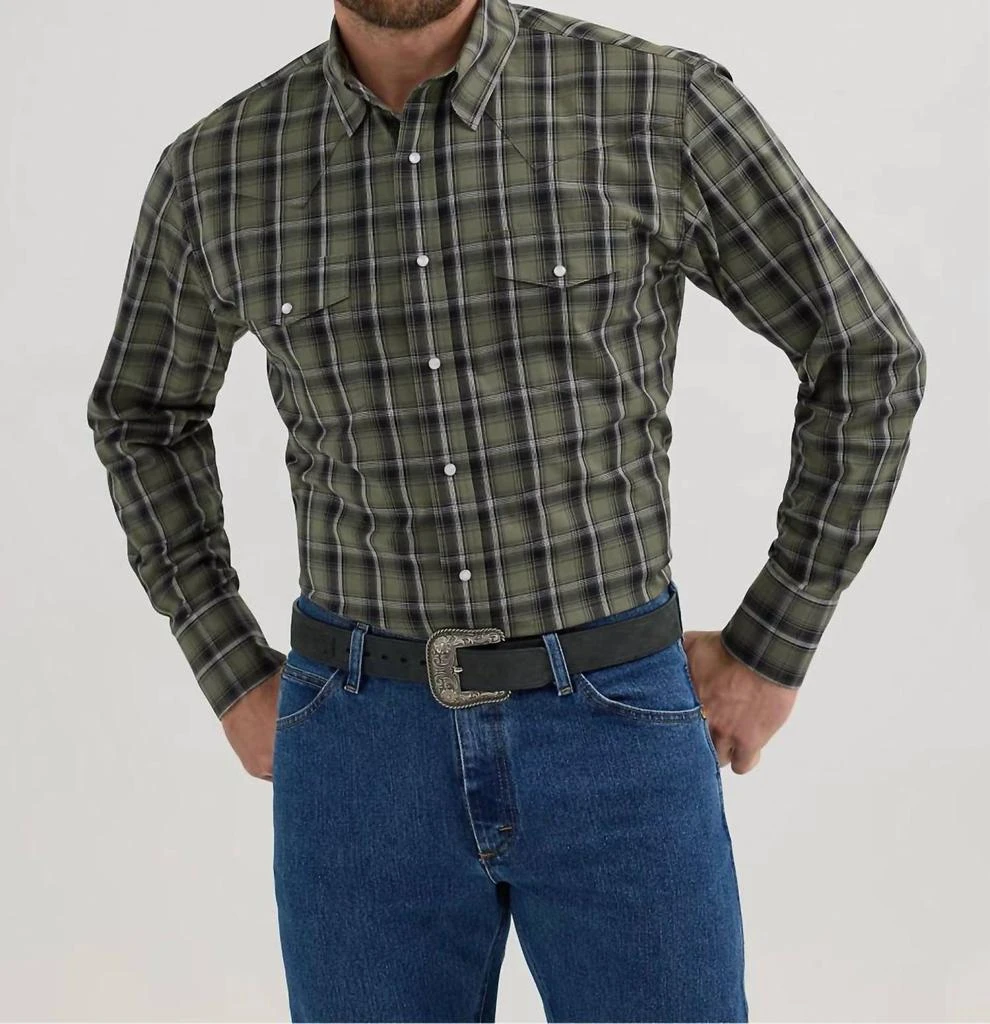 Wrangler Wrangler - Men's Wrinkle Resist Long Sleeve Western Shirt 1