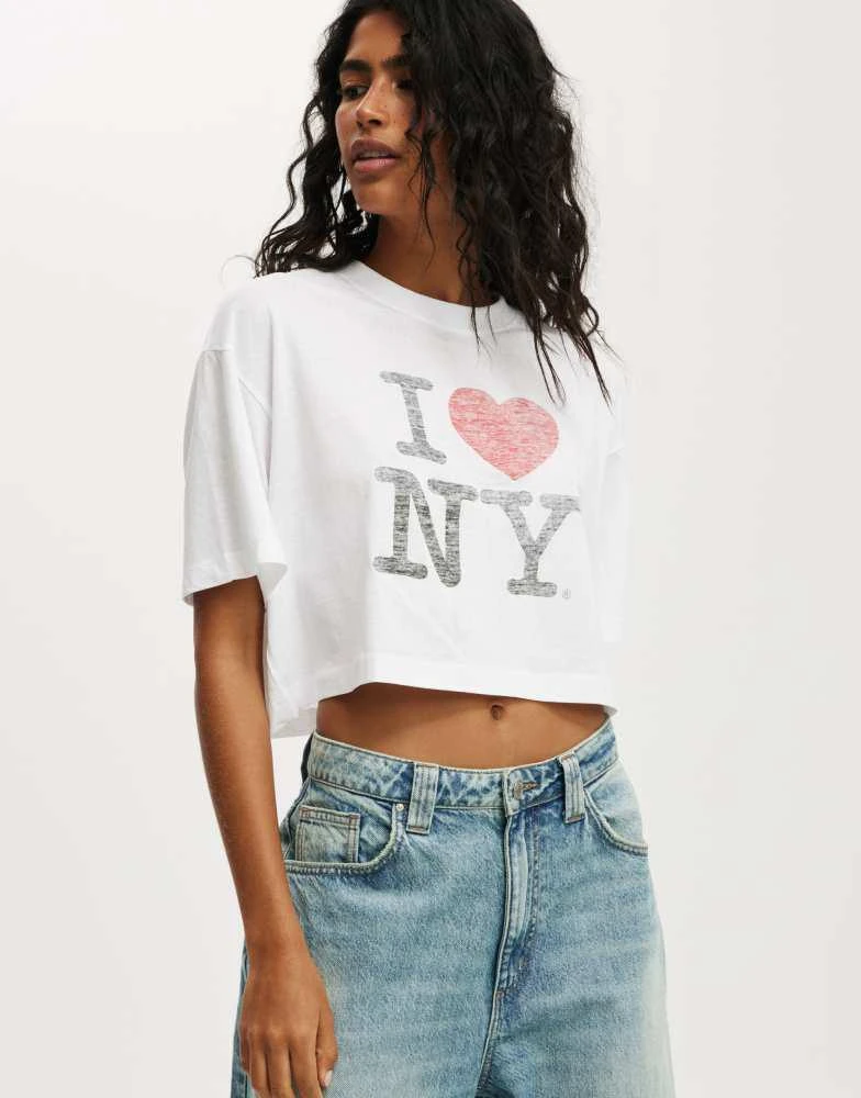 Cotton:On Cotton On Lcn cropped boxy graphic tee in white 1