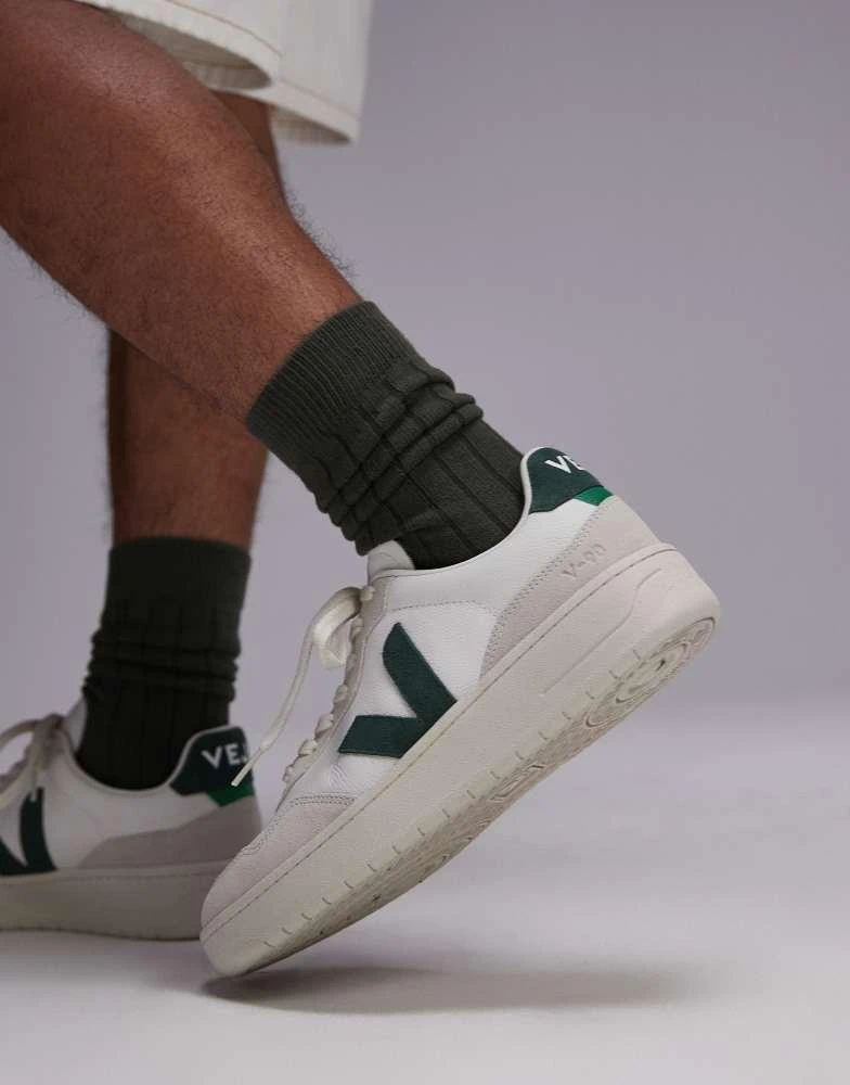 Veja VEJA V-90 trainer in white/green 3