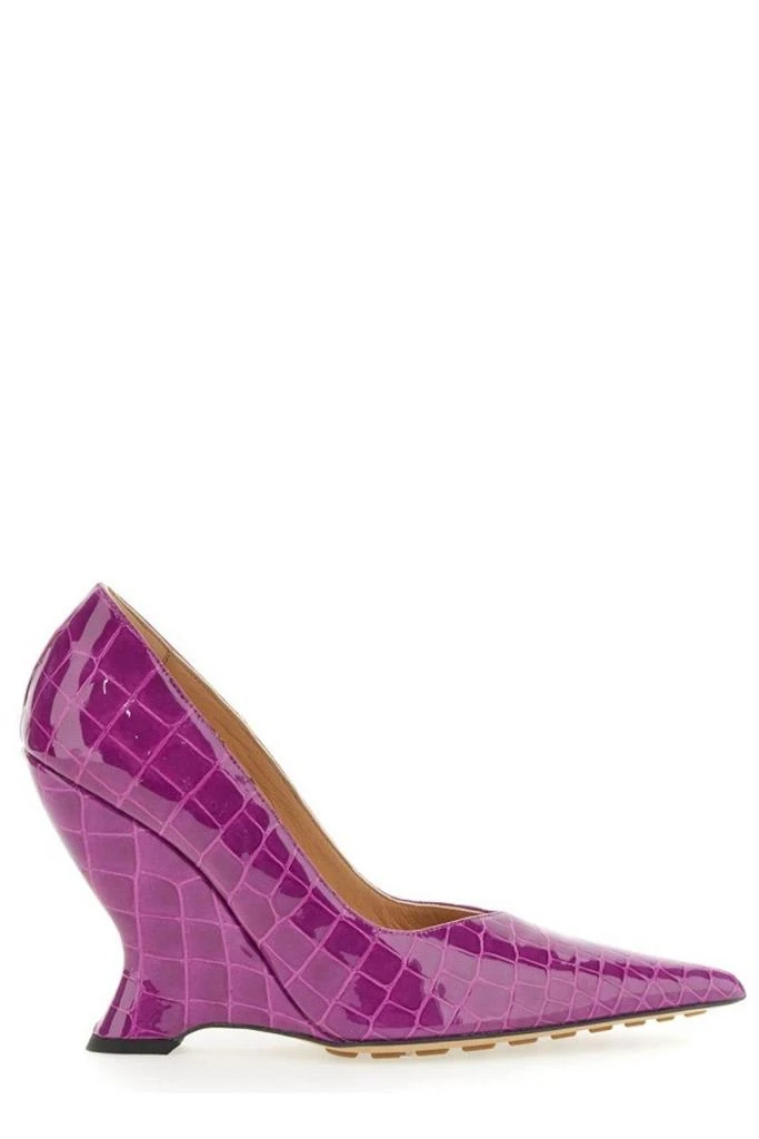 Bottega Veneta Embossed Punta Pumps 1