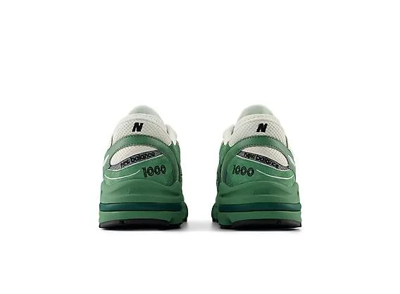 New Balance 1000 4