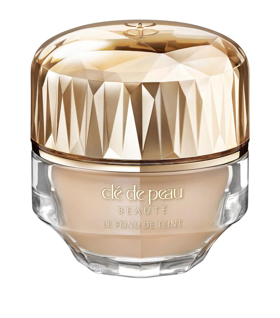 Cle de Peau The Foundation