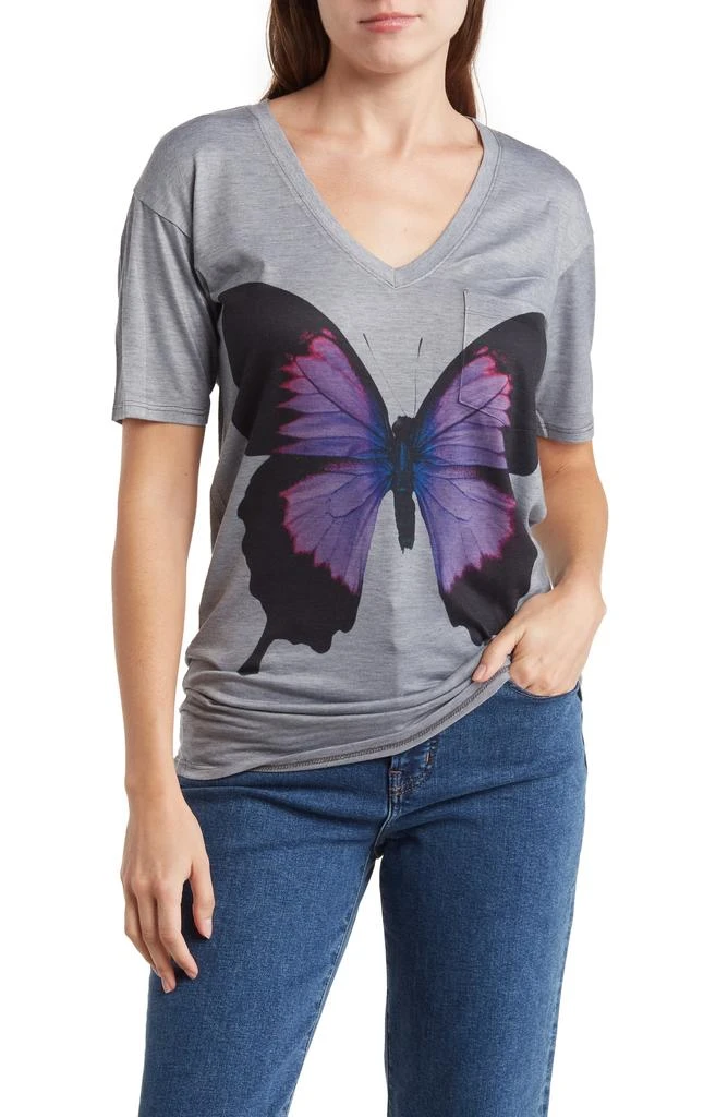 GO COUTURE Deep V-Neck Art Print T-Shirt 1