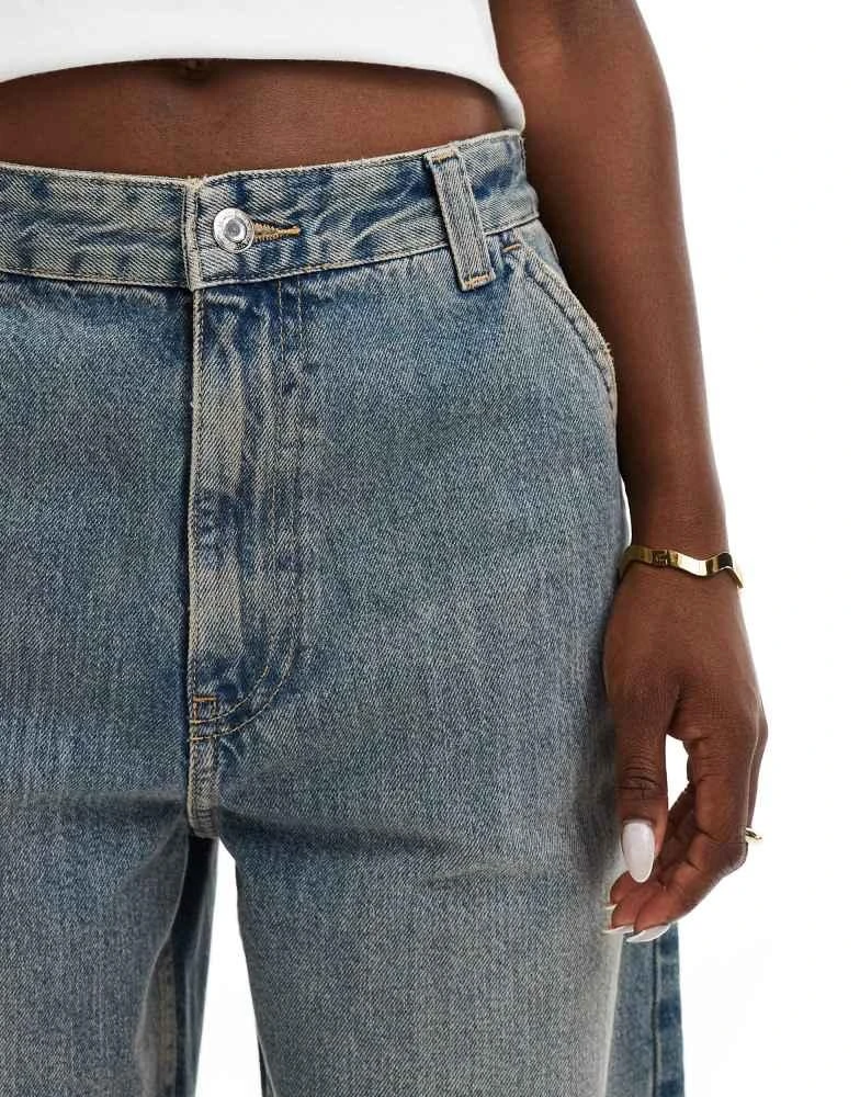Bershka Bershka baggy skater jeans in dirty mid wash blue 5