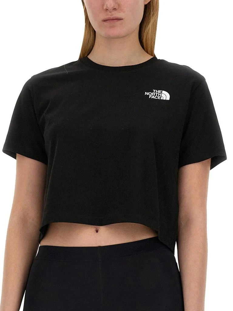 The North Face The North Face Logo Printed Cropped T-Shirt 4
